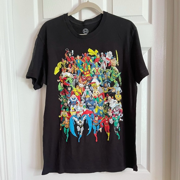 DC Super Powers Heroes and Villains T-shirt Batman Superman Justice League - Picture 1 of 3
